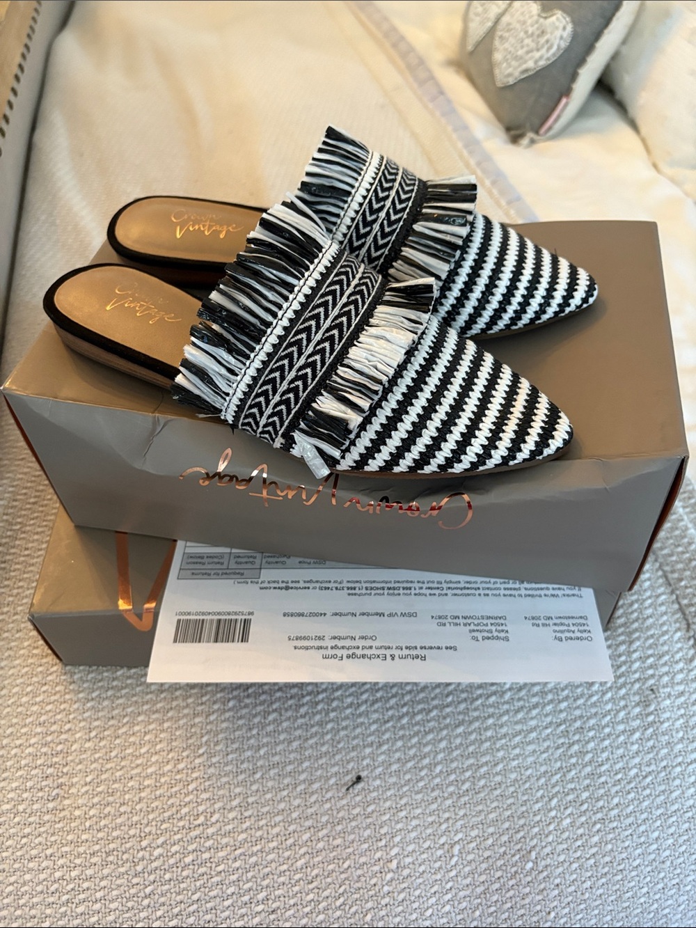 NIB Crown Vintage Fringed Pointed-Toe Slip-On Mules - Black & White